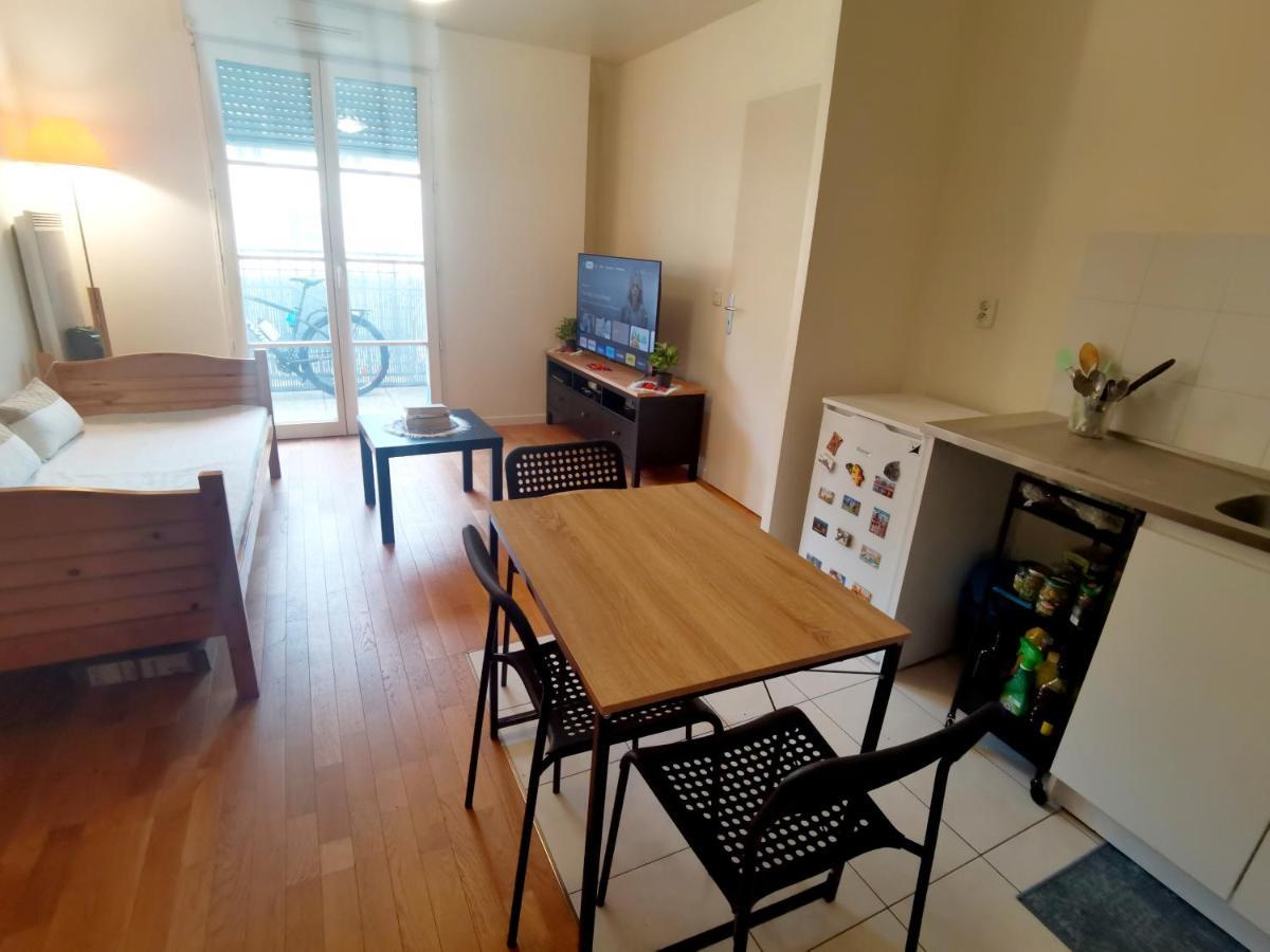 Versailles Trip Appartement Бюк Екстер'єр фото